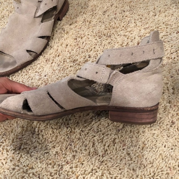 Caterpillar Sandals - Picture 4 of 6